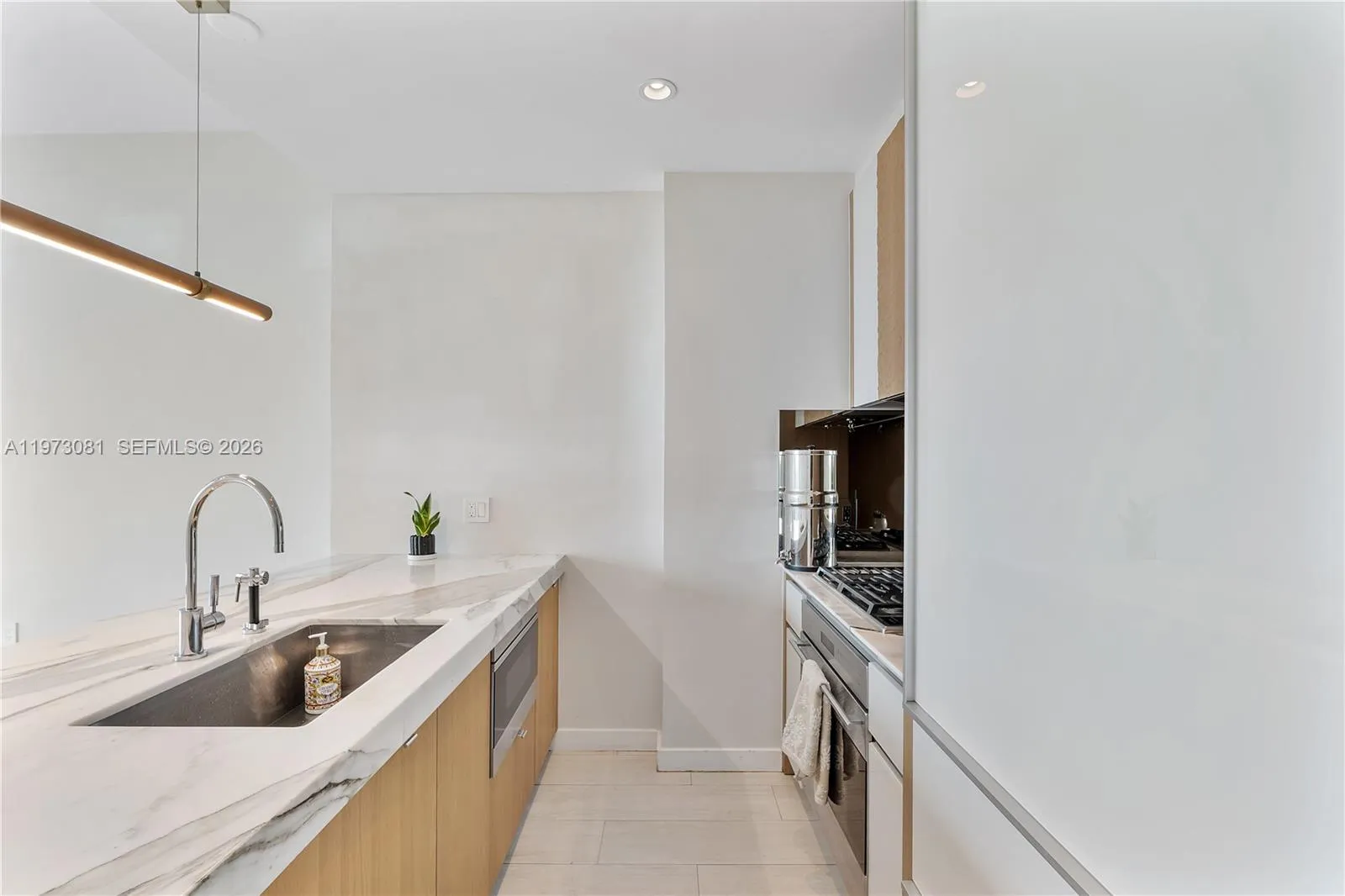 2831 S Bayshore Dr 707, Miami, Florida 33133, Miami, Florida 33133, 1 Bedroom Bedrooms, 1 Room Rooms,1 BathroomBathrooms,Residential,For Sale,2831 S Bayshore Dr 707, Miami, Florida 33133,A11973081