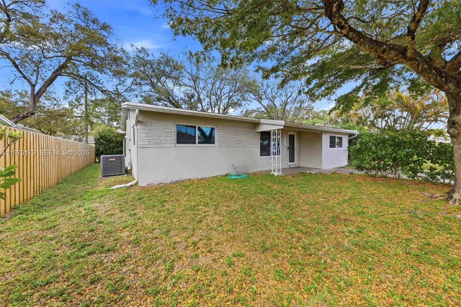 4561 Sw 25th Ter, Dania Beach, Florida 33312, Dania Beach, Florida 33312, 4 Bedrooms Bedrooms, ,2 BathroomsBathrooms,Residential Lease,For Rent,4561 Sw 25th Ter, Dania Beach, Florida 33312,A11979179