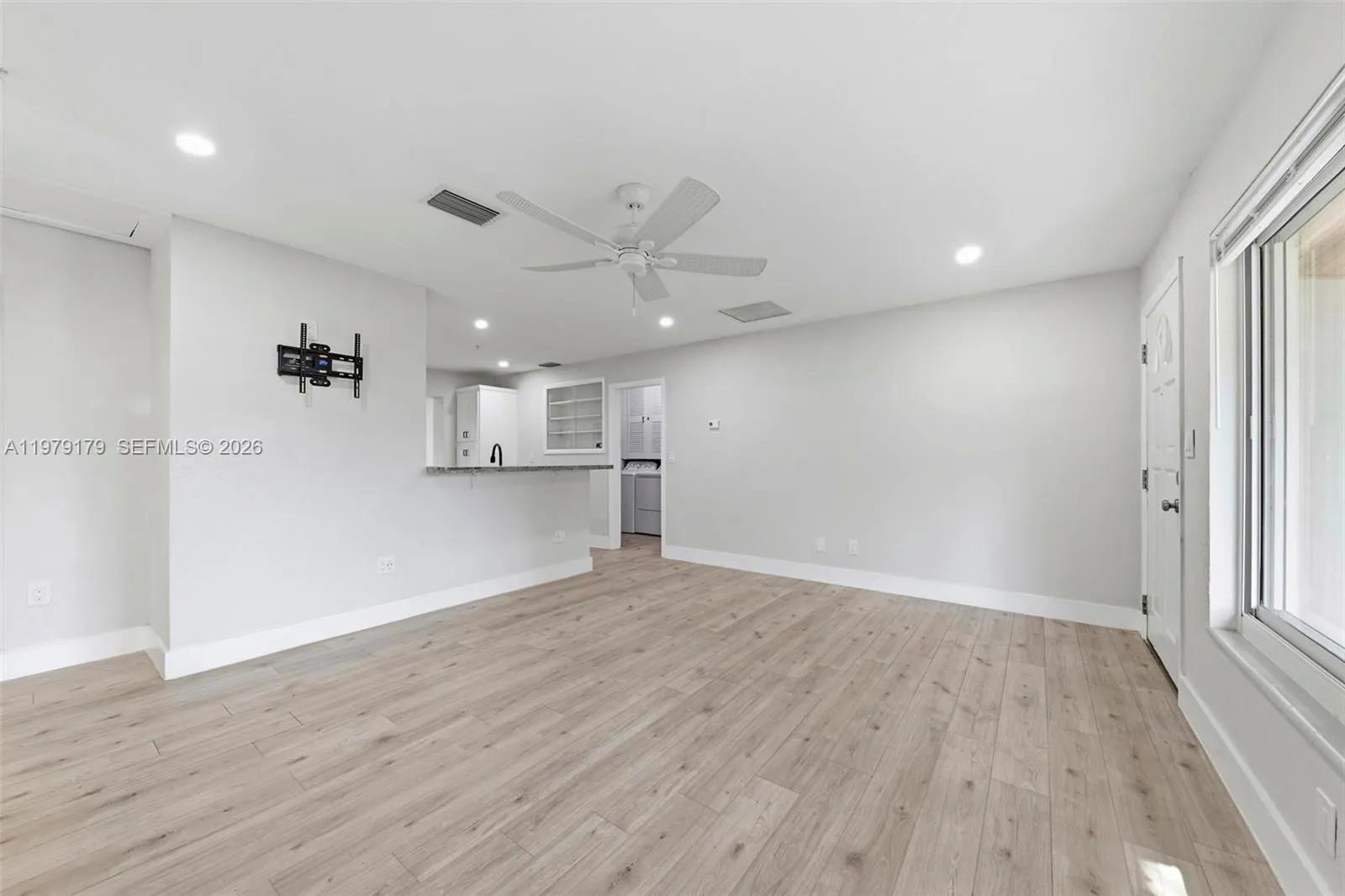 4561 Sw 25th Ter, Dania Beach, Florida 33312, Dania Beach, Florida 33312, 4 Bedrooms Bedrooms, ,2 BathroomsBathrooms,Residential Lease,For Rent,4561 Sw 25th Ter, Dania Beach, Florida 33312,A11979179