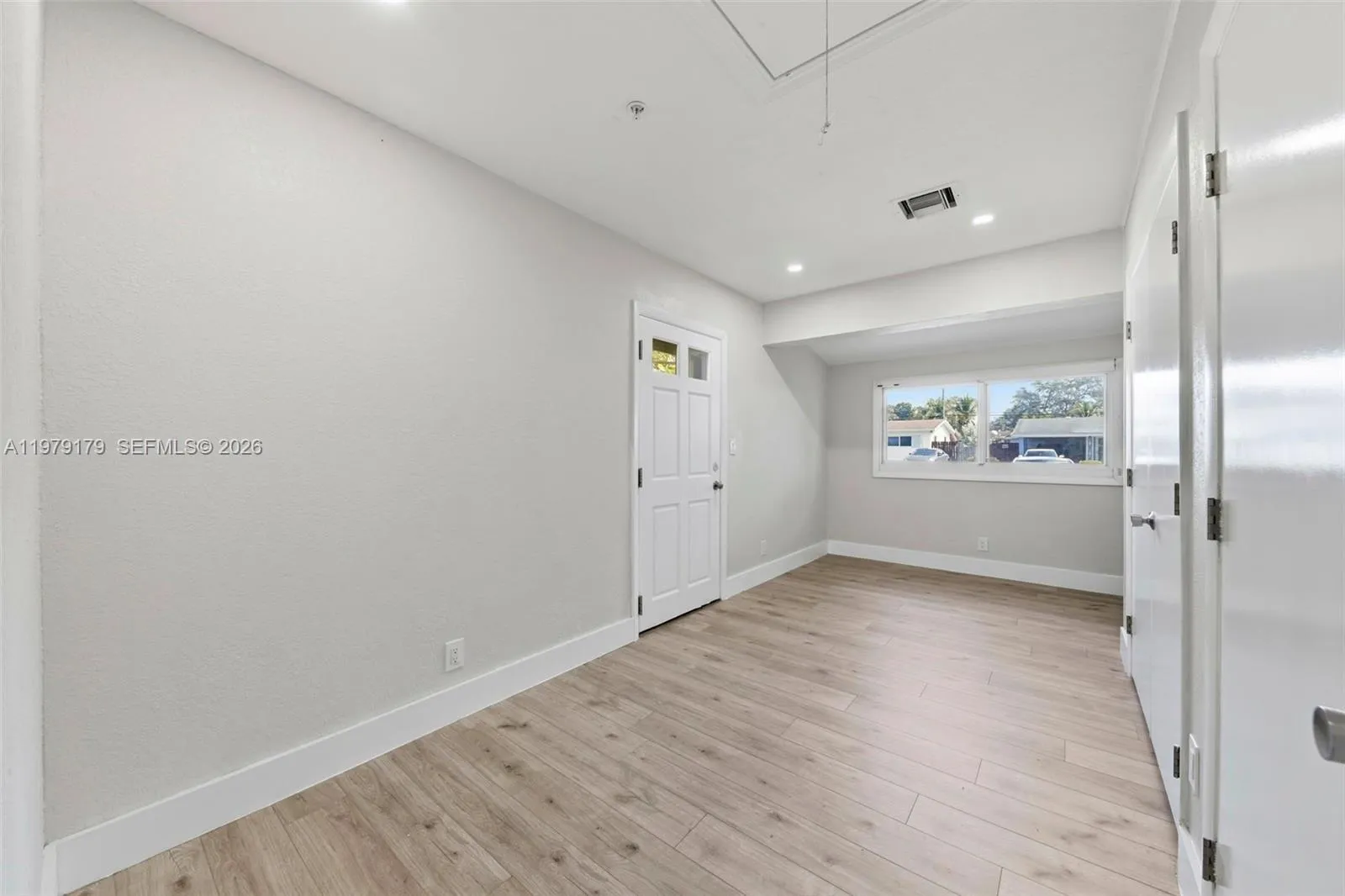 4561 Sw 25th Ter, Dania Beach, Florida 33312, Dania Beach, Florida 33312, 4 Bedrooms Bedrooms, ,2 BathroomsBathrooms,Residential Lease,For Rent,4561 Sw 25th Ter, Dania Beach, Florida 33312,A11979179