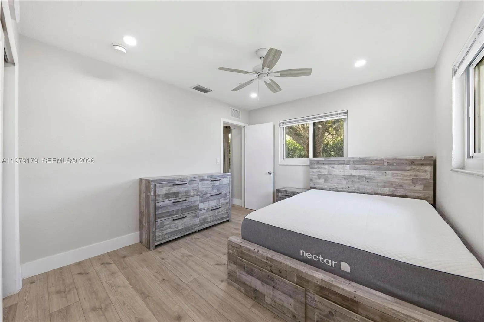 4561 Sw 25th Ter, Dania Beach, Florida 33312, Dania Beach, Florida 33312, 4 Bedrooms Bedrooms, ,2 BathroomsBathrooms,Residential Lease,For Rent,4561 Sw 25th Ter, Dania Beach, Florida 33312,A11979179