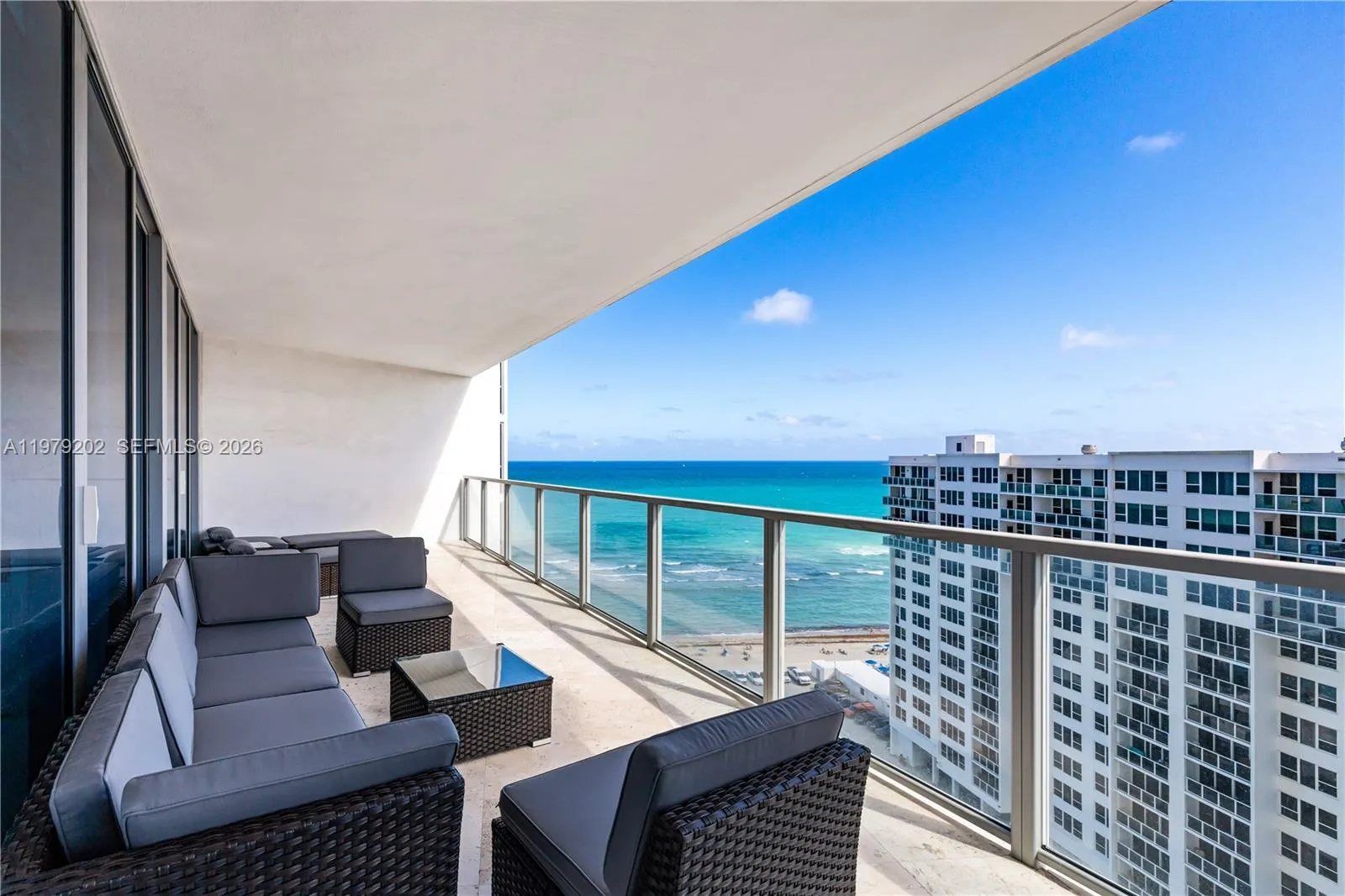 3101 S Ocean Drive 1504, Hollywood, Florida 33019, Hollywood, Florida 33019, 2 Bedrooms Bedrooms, ,2 BathroomsBathrooms,Residential Lease,For Rent,3101 S Ocean Drive 1504, Hollywood, Florida 33019,A11979202