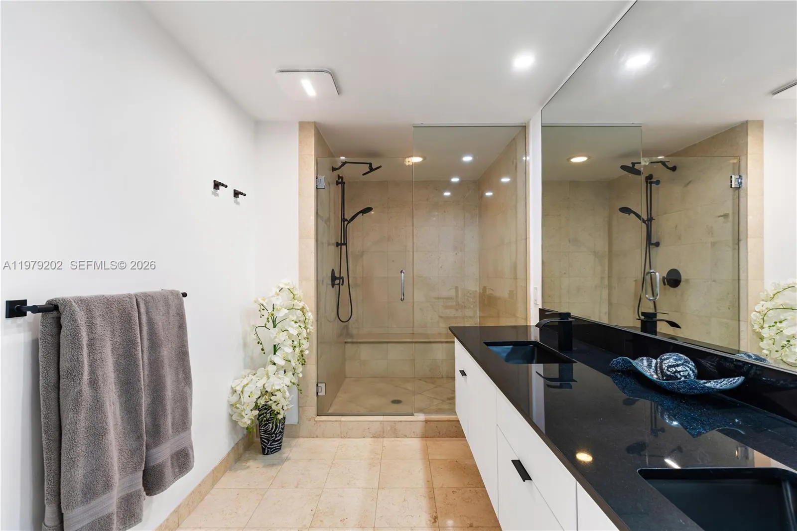 3101 S Ocean Drive 1504, Hollywood, Florida 33019, Hollywood, Florida 33019, 2 Bedrooms Bedrooms, ,2 BathroomsBathrooms,Residential Lease,For Rent,3101 S Ocean Drive 1504, Hollywood, Florida 33019,A11979202