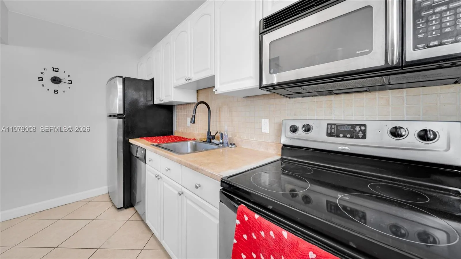 415 Ne 2nd St 209, Hallandale Beach, Florida 33009, Hallandale Beach, Florida 33009, 1 Bedroom Bedrooms, ,1 BathroomBathrooms,Residential Lease,For Rent,415 Ne 2nd St 209, Hallandale Beach, Florida 33009,A11979058