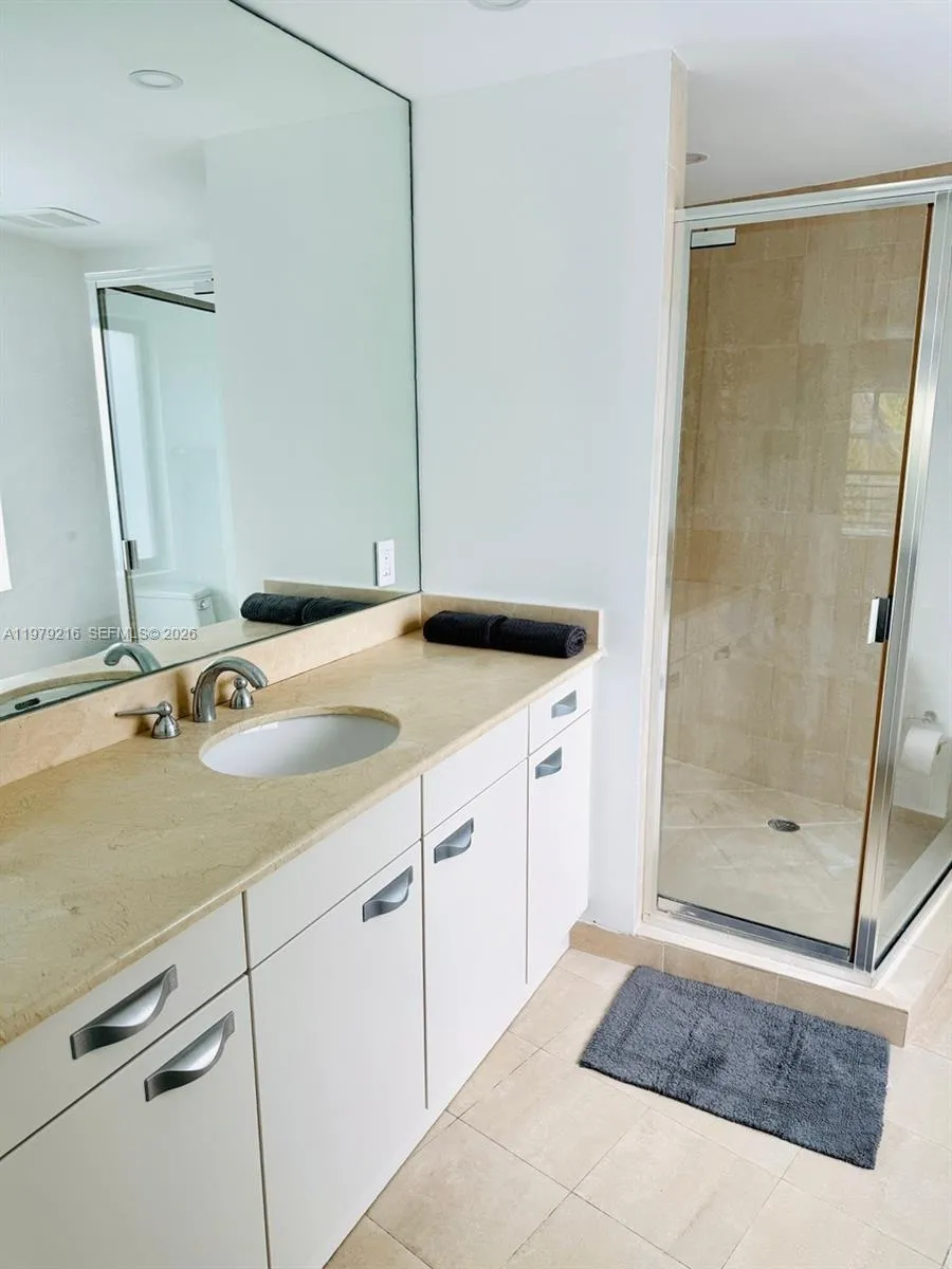 7700 Collins Ave 5, Miami Beach, Florida 33141, Miami Beach, Florida 33141, 2 Bedrooms Bedrooms, ,2 BathroomsBathrooms,Residential Lease,For Rent,7700 Collins Ave 5, Miami Beach, Florida 33141,A11979216