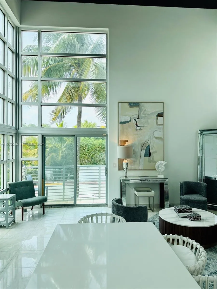 7700 Collins Ave 5, Miami Beach, Florida 33141, Miami Beach, Florida 33141, 2 Bedrooms Bedrooms, ,2 BathroomsBathrooms,Residential Lease,For Rent,7700 Collins Ave 5, Miami Beach, Florida 33141,A11979216