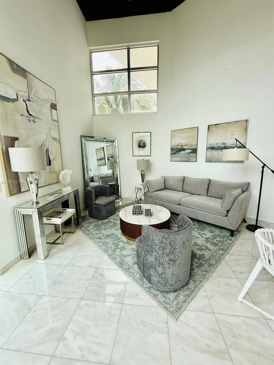 7700 Collins Ave 5, Miami Beach, Florida 33141, Miami Beach, Florida 33141, 2 Bedrooms Bedrooms, ,2 BathroomsBathrooms,Residential Lease,For Rent,7700 Collins Ave 5, Miami Beach, Florida 33141,A11979216