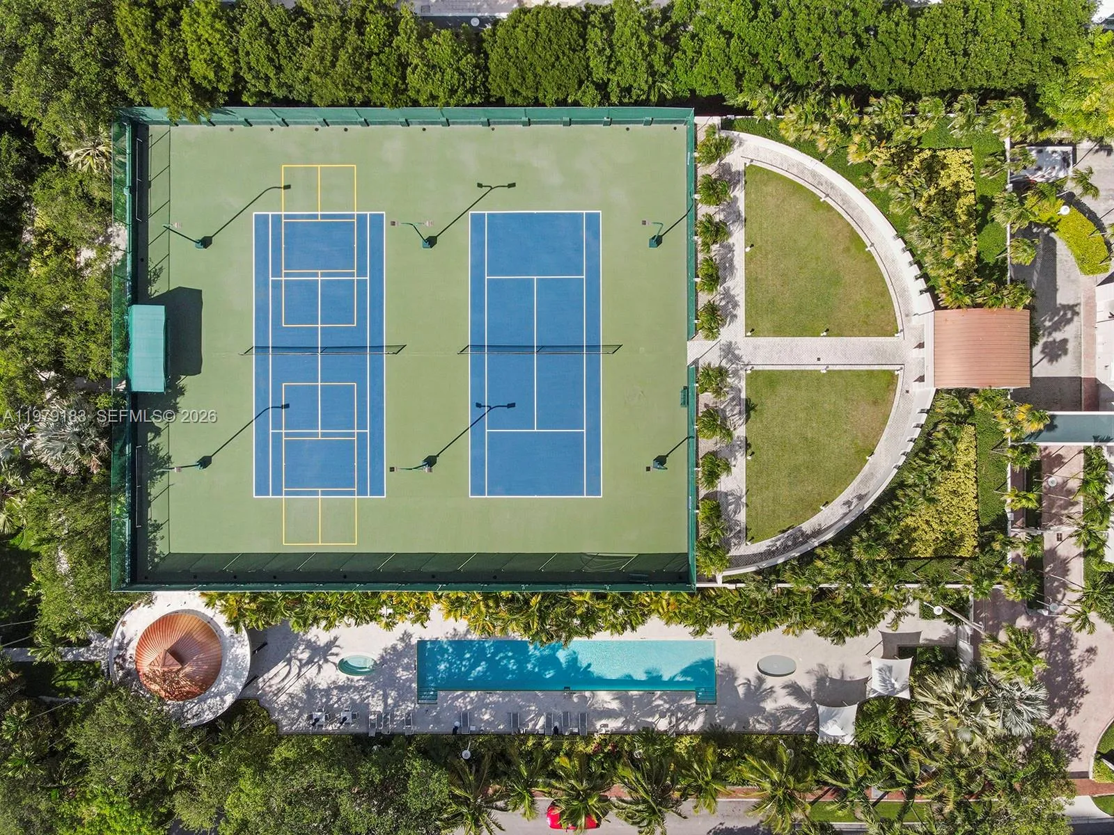 Tennis & Pickleball Court