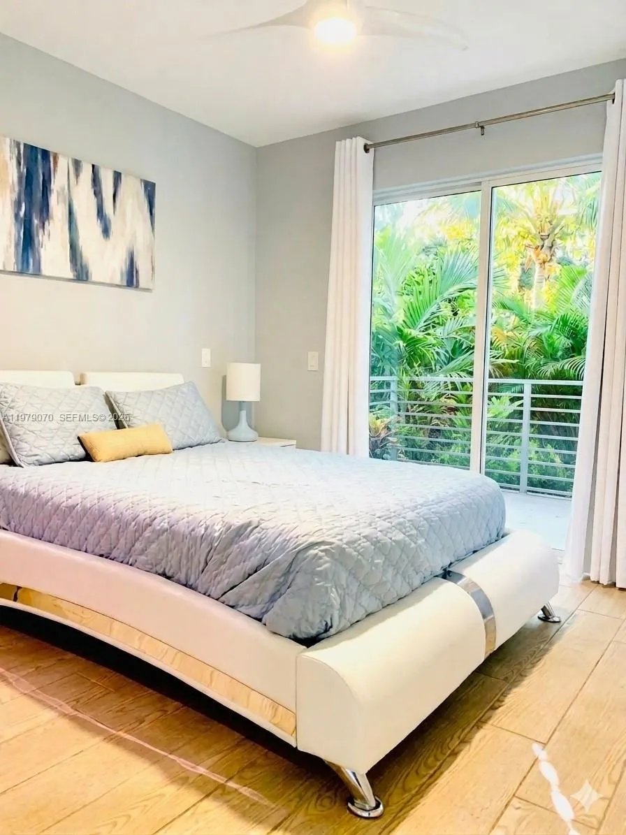 619 Meridian Ave 4, Miami Beach, Florida 33139, Miami Beach, Florida 33139, 2 Bedrooms Bedrooms, ,2 BathroomsBathrooms,Residential,For Sale,619 Meridian Ave 4, Miami Beach, Florida 33139,A11979070