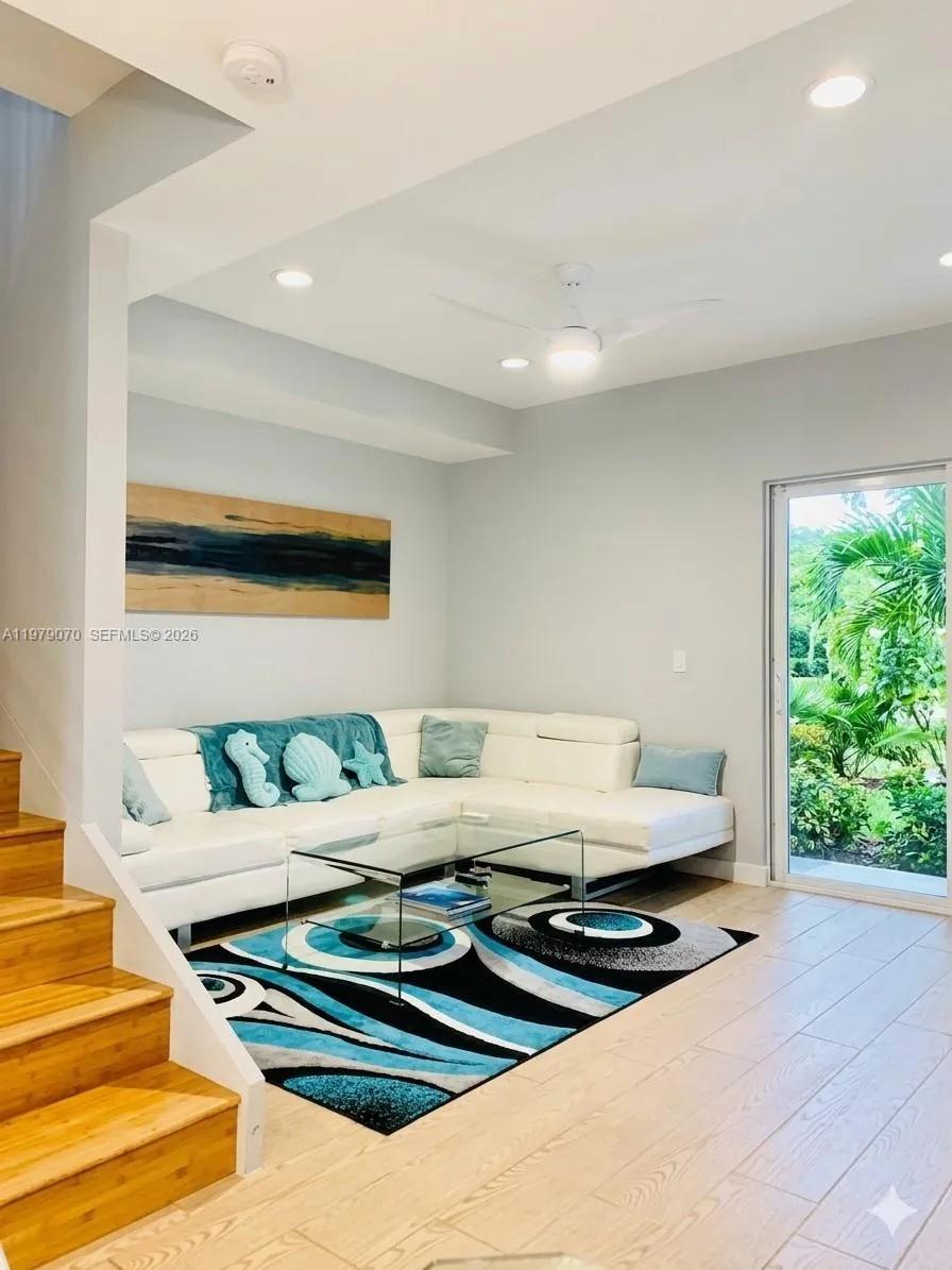 619 Meridian Ave 4, Miami Beach, Florida 33139, Miami Beach, Florida 33139, 2 Bedrooms Bedrooms, ,2 BathroomsBathrooms,Residential,For Sale,619 Meridian Ave 4, Miami Beach, Florida 33139,A11979070