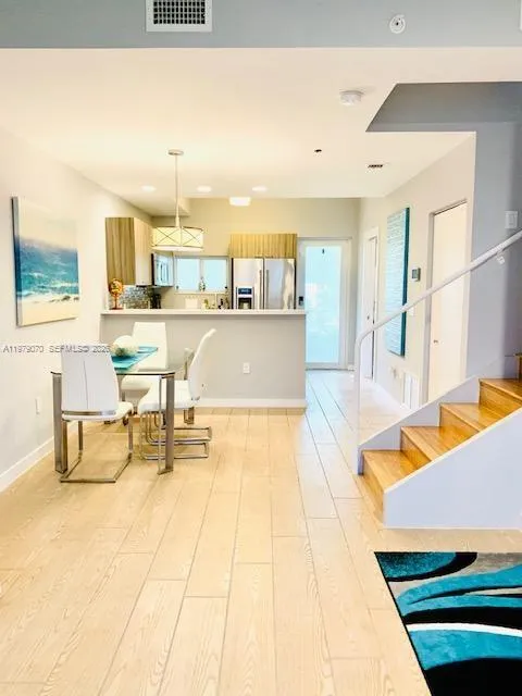619 Meridian Ave 4, Miami Beach, Florida 33139, Miami Beach, Florida 33139, 2 Bedrooms Bedrooms, ,2 BathroomsBathrooms,Residential,For Sale,619 Meridian Ave 4, Miami Beach, Florida 33139,A11979070