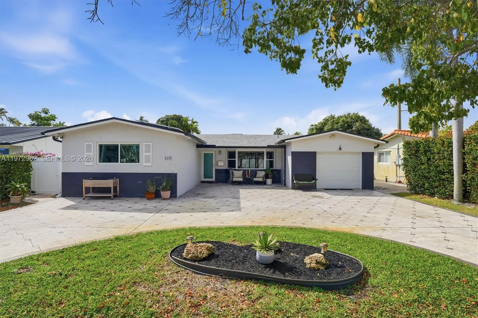 5518 Mckinley St, Hollywood, Florida 33021, Hollywood, Florida 33021, 4 Bedrooms Bedrooms, ,2 BathroomsBathrooms,Residential,For Sale,5518 Mckinley St, Hollywood, Florida 33021,A11972962