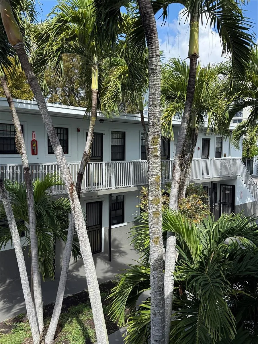 3616 Grand Ave 7, Miami, Florida 33133, Miami, Florida 33133, 1 Bedroom Bedrooms, ,1 BathroomBathrooms,Residential Lease,For Rent,3616 Grand Ave 7, Miami, Florida 33133,A11979268