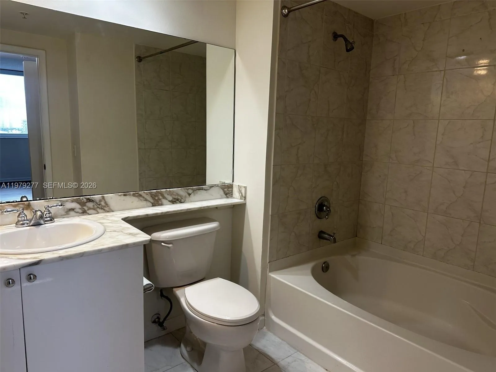 18800 Ne 29th Ave 914, Aventura, Florida 33180, Aventura, Florida 33180, 3 Bedrooms Bedrooms, ,2 BathroomsBathrooms,Residential Lease,For Rent,18800 Ne 29th Ave 914, Aventura, Florida 33180,A11979277