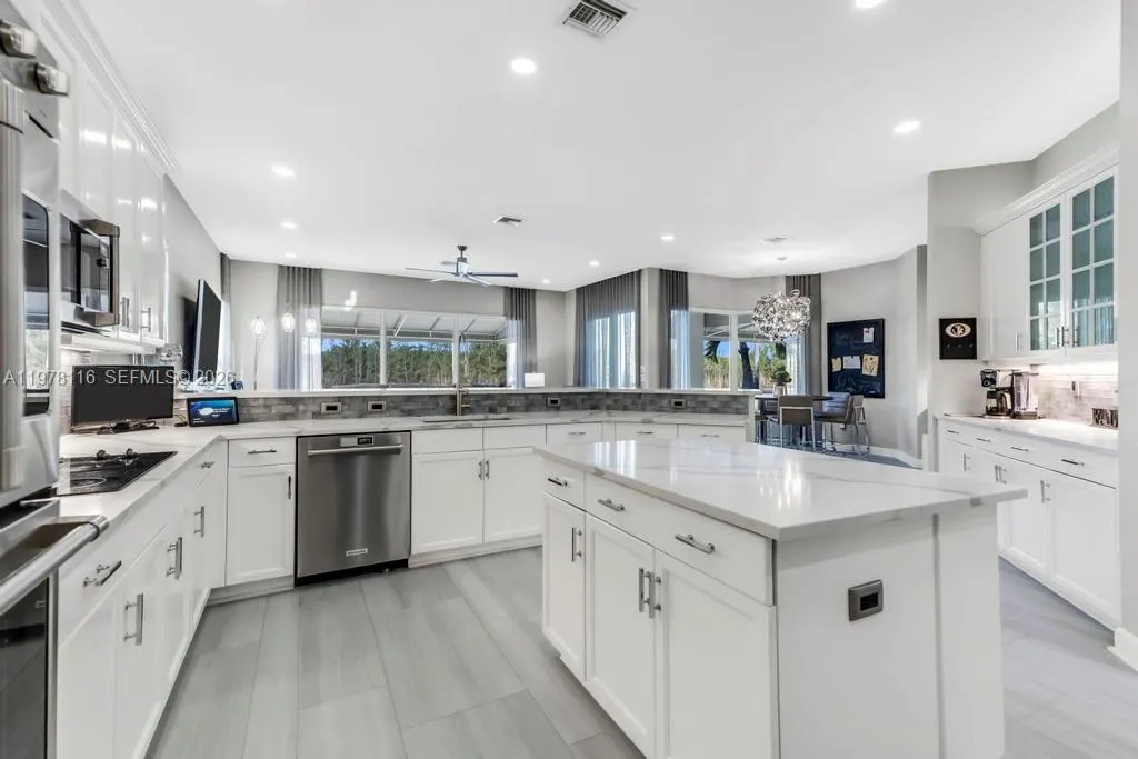 4724 Sw 195th Way, Miramar, Florida 33029, Miramar, Florida 33029, 6 Bedrooms Bedrooms, ,4 BathroomsBathrooms,Residential,For Sale,4724 Sw 195th Way, Miramar, Florida 33029,A11978116