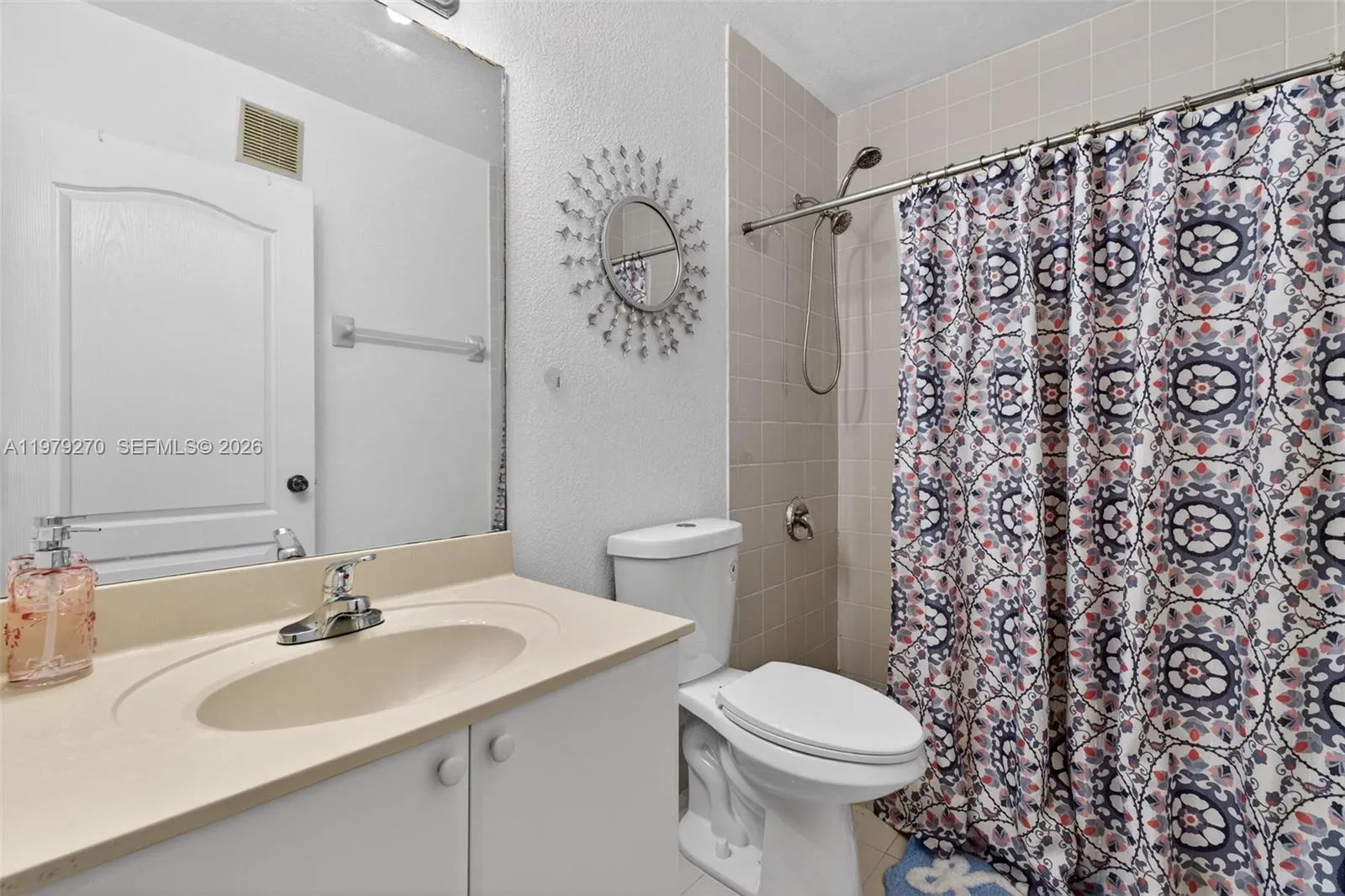 7709 W 36th Ave 2, Hialeah, Florida 33018, Hialeah, Florida 33018, 2 Bedrooms Bedrooms, ,2 BathroomsBathrooms,Residential,For Sale,7709 W 36th Ave 2, Hialeah, Florida 33018,A11979270