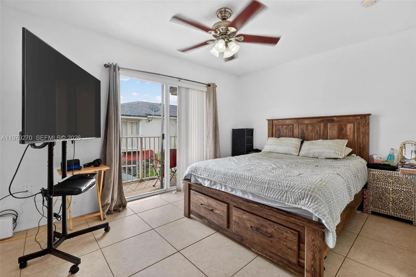 7709 W 36th Ave 2, Hialeah, Florida 33018, Hialeah, Florida 33018, 2 Bedrooms Bedrooms, ,2 BathroomsBathrooms,Residential,For Sale,7709 W 36th Ave 2, Hialeah, Florida 33018,A11979270