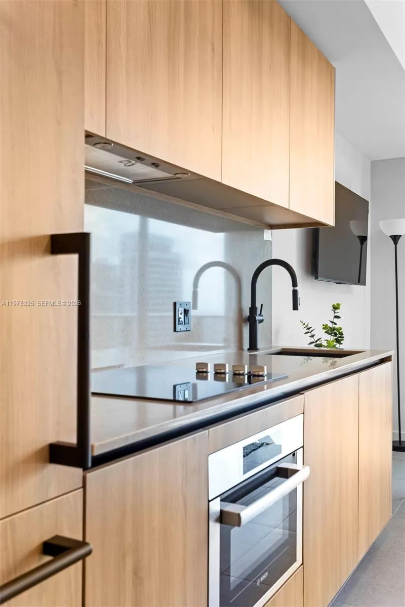 121 Ne 5th Street 3004, Miami, Florida 33132, Miami, Florida 33132, ,1 BathroomBathrooms,Residential Lease,For Rent,121 Ne 5th Street 3004, Miami, Florida 33132,A11978325