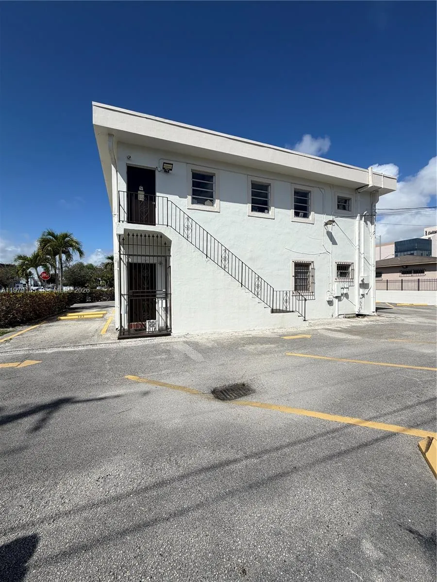 1933 Sw 27th Ave, Miami, Florida 33145, Miami, Florida 33145, ,Commercial Lease,For Rent,1933 Sw 27th Ave, Miami, Florida 33145,A11979145