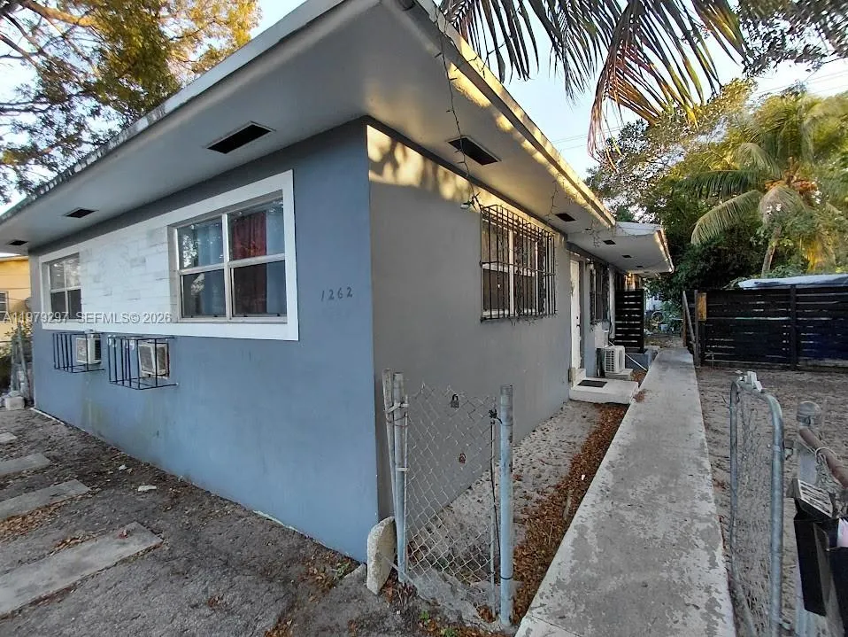 1262 Nw 46th St, Miami, Florida 33142, Miami, Florida 33142, ,Residential Income,For Sale,1262 Nw 46th St, Miami, Florida 33142,A11979297