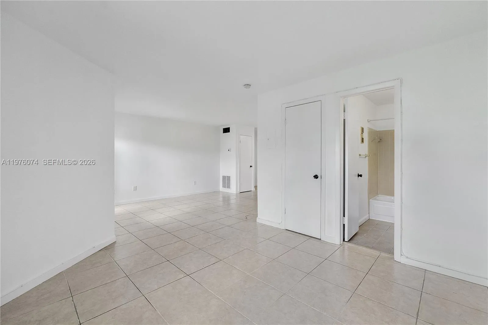 4221 W Mcnab Rd 43, Pompano Beach, Florida 33069, Pompano Beach, Florida 33069, 1 Bedroom Bedrooms, ,1 BathroomBathrooms,Residential Lease,For Rent,4221 W Mcnab Rd 43, Pompano Beach, Florida 33069,A11976074