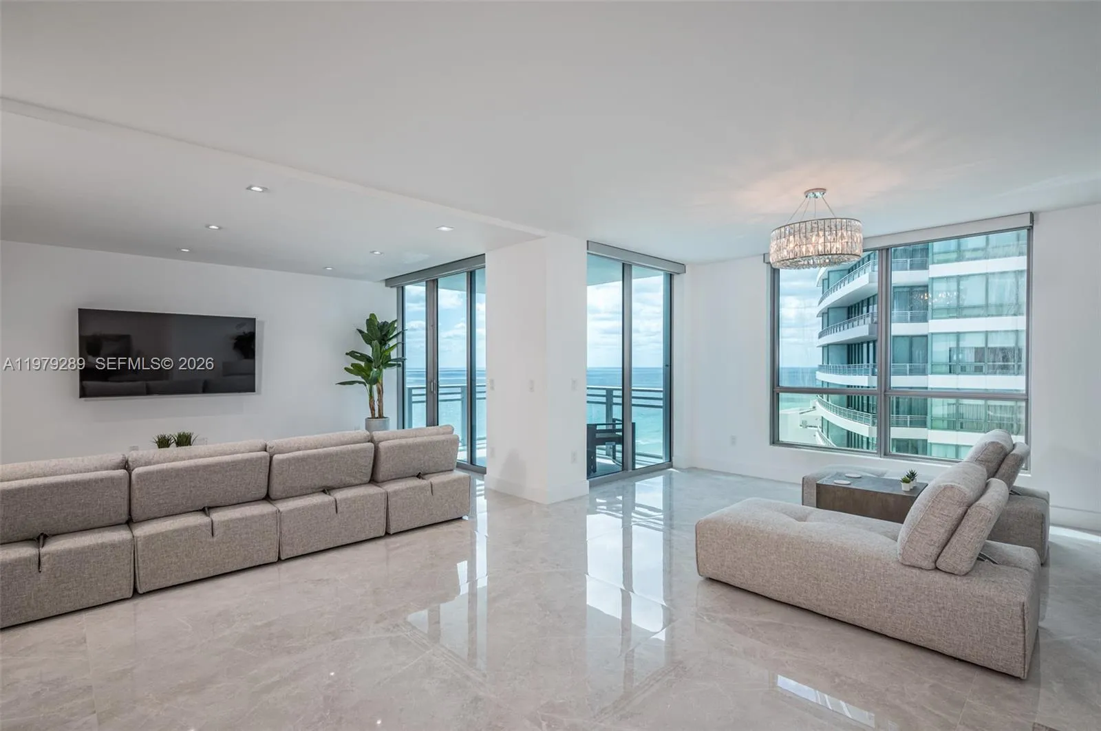 3535 S Ocean Dr 1904, Hollywood, Florida 33019, Hollywood, Florida 33019, 2 Bedrooms Bedrooms, ,2 BathroomsBathrooms,Residential Lease,For Rent,3535 S Ocean Dr 1904, Hollywood, Florida 33019,A11979289