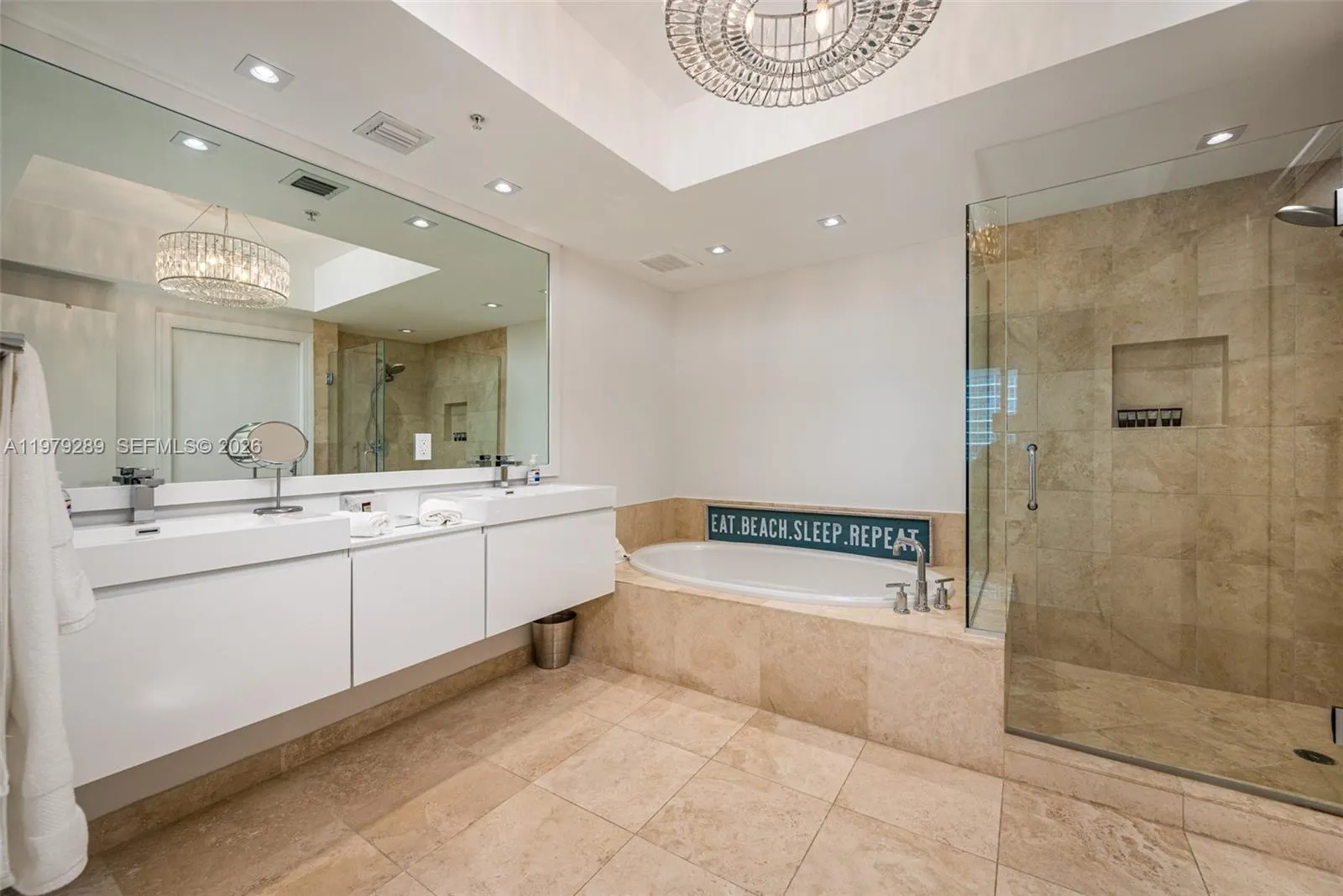 3535 S Ocean Dr 1904, Hollywood, Florida 33019, Hollywood, Florida 33019, 2 Bedrooms Bedrooms, ,2 BathroomsBathrooms,Residential Lease,For Rent,3535 S Ocean Dr 1904, Hollywood, Florida 33019,A11979289