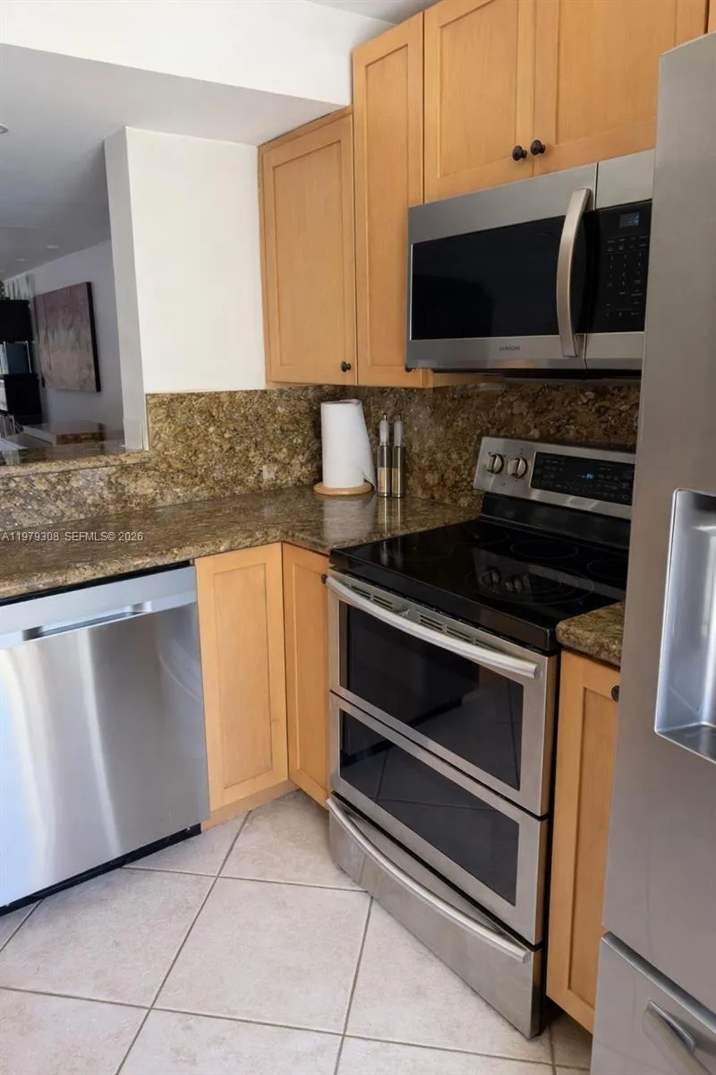 2661 Ne 164th St 40, North Miami Beach, Florida 33, North Miami Beach, Florida 33160, 3 Bedrooms Bedrooms, ,2 BathroomsBathrooms,Residential,For Sale,2661 Ne 164th St 40, North Miami Beach, Florida 33,A11979308