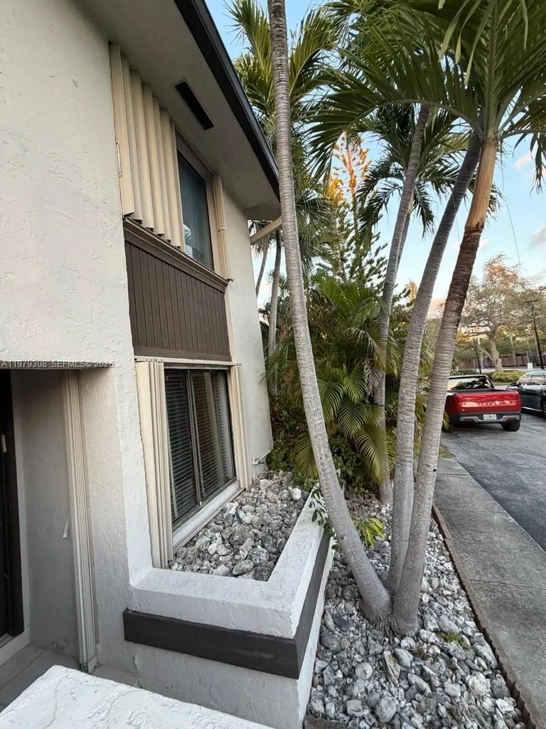 2661 Ne 164th St 40, North Miami Beach, Florida 33, North Miami Beach, Florida 33160, 3 Bedrooms Bedrooms, ,2 BathroomsBathrooms,Residential,For Sale,2661 Ne 164th St 40, North Miami Beach, Florida 33,A11979308