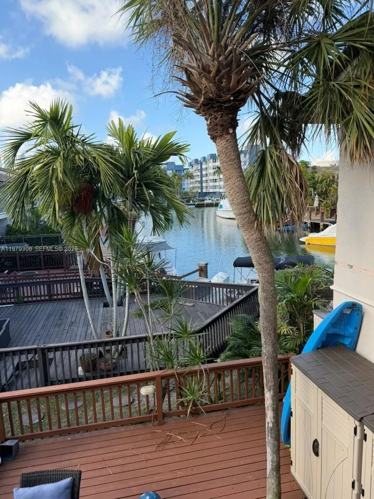 2661 Ne 164th St 40, North Miami Beach, Florida 33, North Miami Beach, Florida 33160, 3 Bedrooms Bedrooms, ,2 BathroomsBathrooms,Residential,For Sale,2661 Ne 164th St 40, North Miami Beach, Florida 33,A11979308