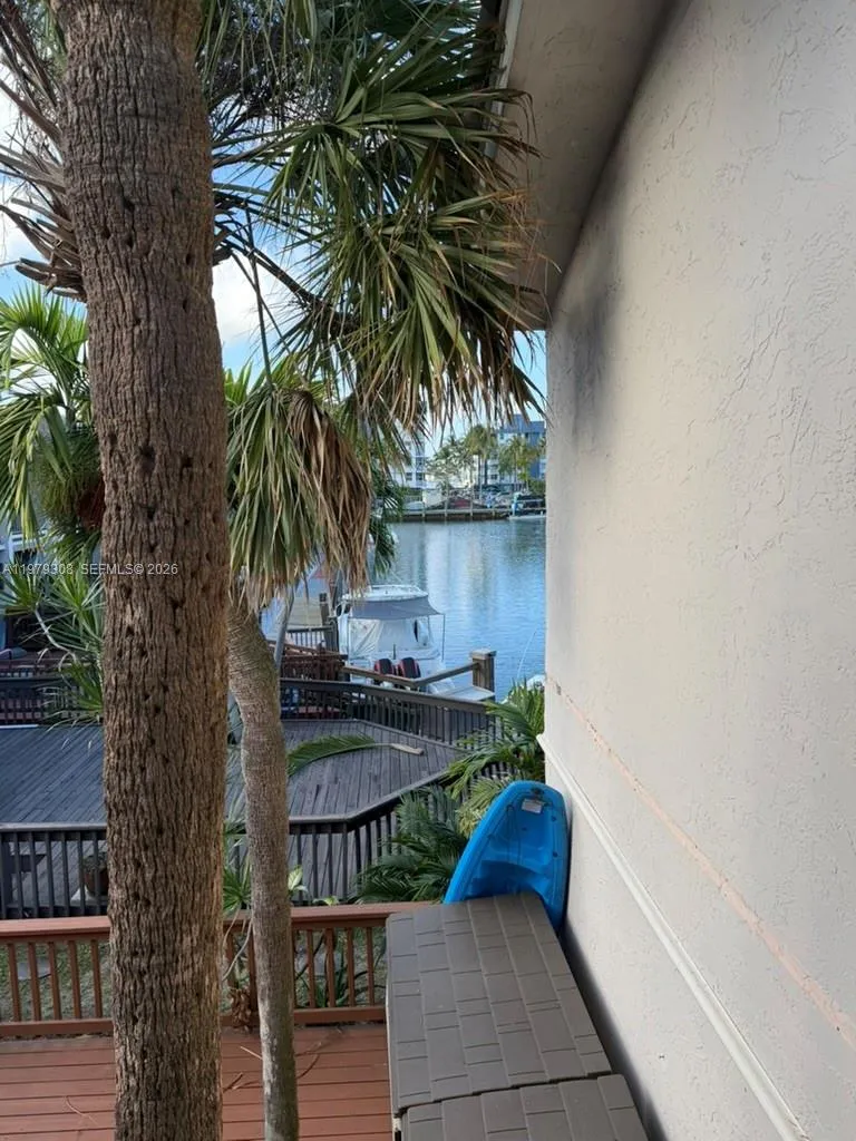 2661 Ne 164th St 40, North Miami Beach, Florida 33, North Miami Beach, Florida 33160, 3 Bedrooms Bedrooms, ,2 BathroomsBathrooms,Residential,For Sale,2661 Ne 164th St 40, North Miami Beach, Florida 33,A11979308