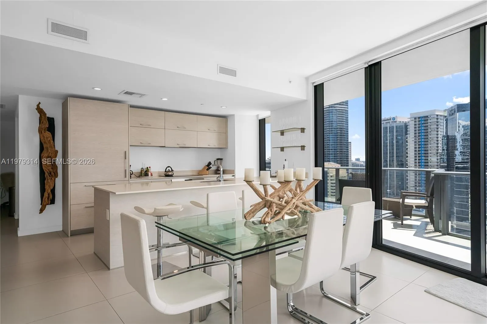 1300 S Miami Ave 2305, Miami, Florida 33130, Miami, Florida 33130, 3 Bedrooms Bedrooms, ,2 BathroomsBathrooms,Residential Lease,For Rent,1300 S Miami Ave 2305, Miami, Florida 33130,A11979314