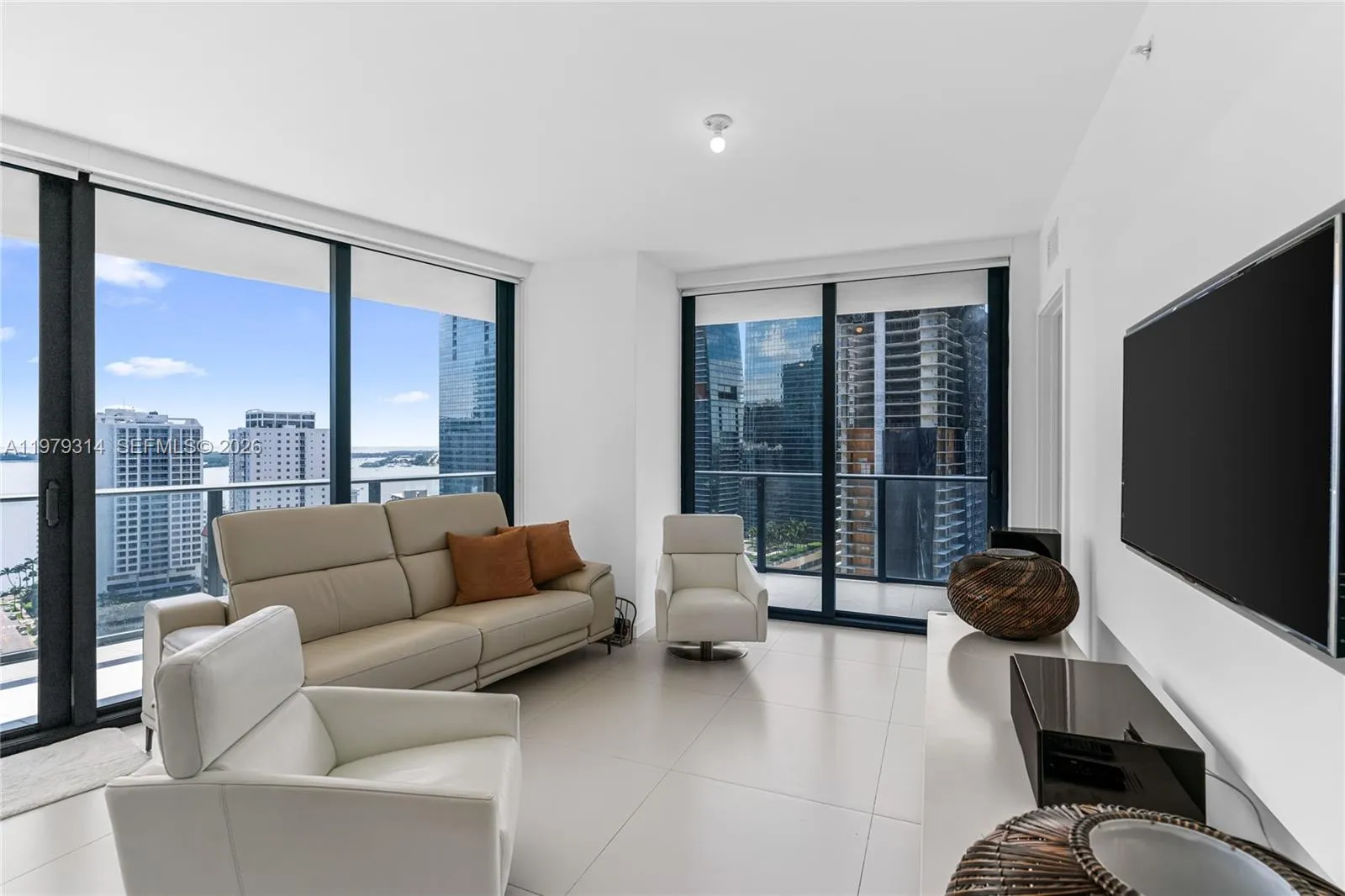 1300 S Miami Ave 2305, Miami, Florida 33130, Miami, Florida 33130, 3 Bedrooms Bedrooms, ,2 BathroomsBathrooms,Residential Lease,For Rent,1300 S Miami Ave 2305, Miami, Florida 33130,A11979314