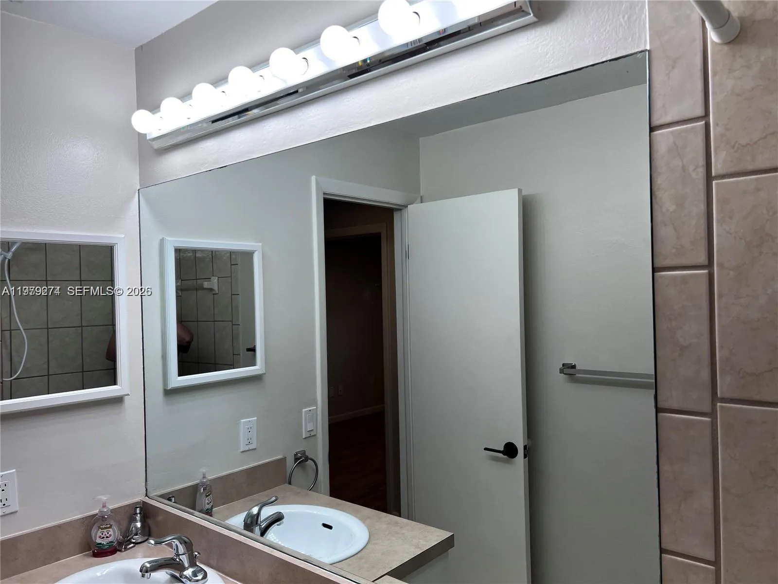 6917 Sw 127th Ct 6917, Miami, Florida 33183, Miami, Florida 33183, 3 Bedrooms Bedrooms, ,2 BathroomsBathrooms,Residential Lease,For Rent,6917 Sw 127th Ct 6917, Miami, Florida 33183,A11979274