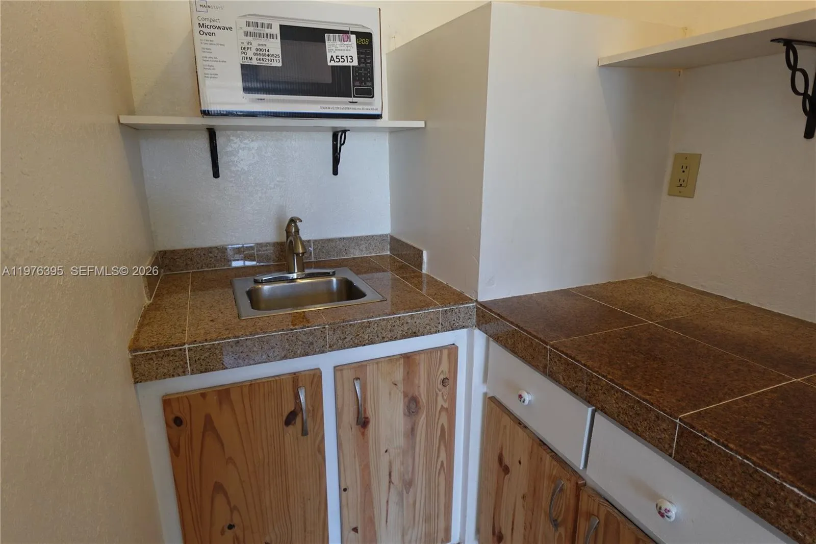 11262 Sw 74th St 0, Miami, Florida 33173, Miami, Florida 33173, 1 Bedroom Bedrooms, ,1 BathroomBathrooms,Residential Lease,For Rent,11262 Sw 74th St 0, Miami, Florida 33173,A11976395