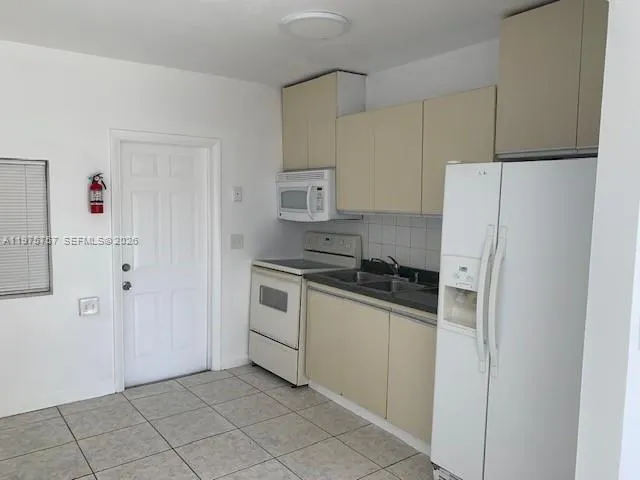 2784 Sw 14th St, Fort Lauderdale, Florida 33312, Fort Lauderdale, Florida 33312, ,Residential Income,For Sale,2784 Sw 14th St, Fort Lauderdale, Florida 33312,A11975757