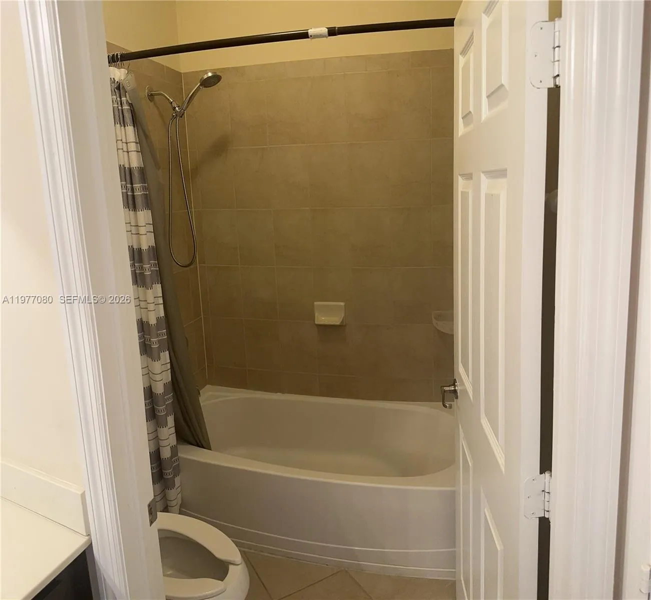 Hialeah, Florida 33018, 3 Bedrooms Bedrooms, ,2 BathroomsBathrooms,Residential Lease,For Rent,A11977080