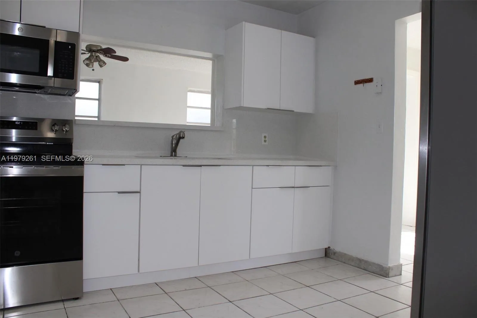 3040 Sw 69th Ave, Miami, Florida 33155, Miami, Florida 33155, 3 Bedrooms Bedrooms, ,2 BathroomsBathrooms,Residential Lease,For Rent,3040 Sw 69th Ave, Miami, Florida 33155,A11979261