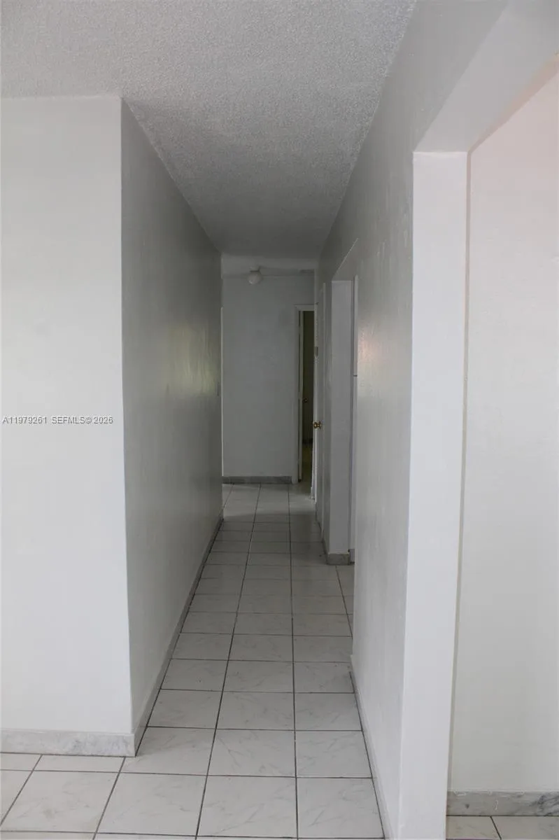 3040 Sw 69th Ave, Miami, Florida 33155, Miami, Florida 33155, 3 Bedrooms Bedrooms, ,2 BathroomsBathrooms,Residential Lease,For Rent,3040 Sw 69th Ave, Miami, Florida 33155,A11979261