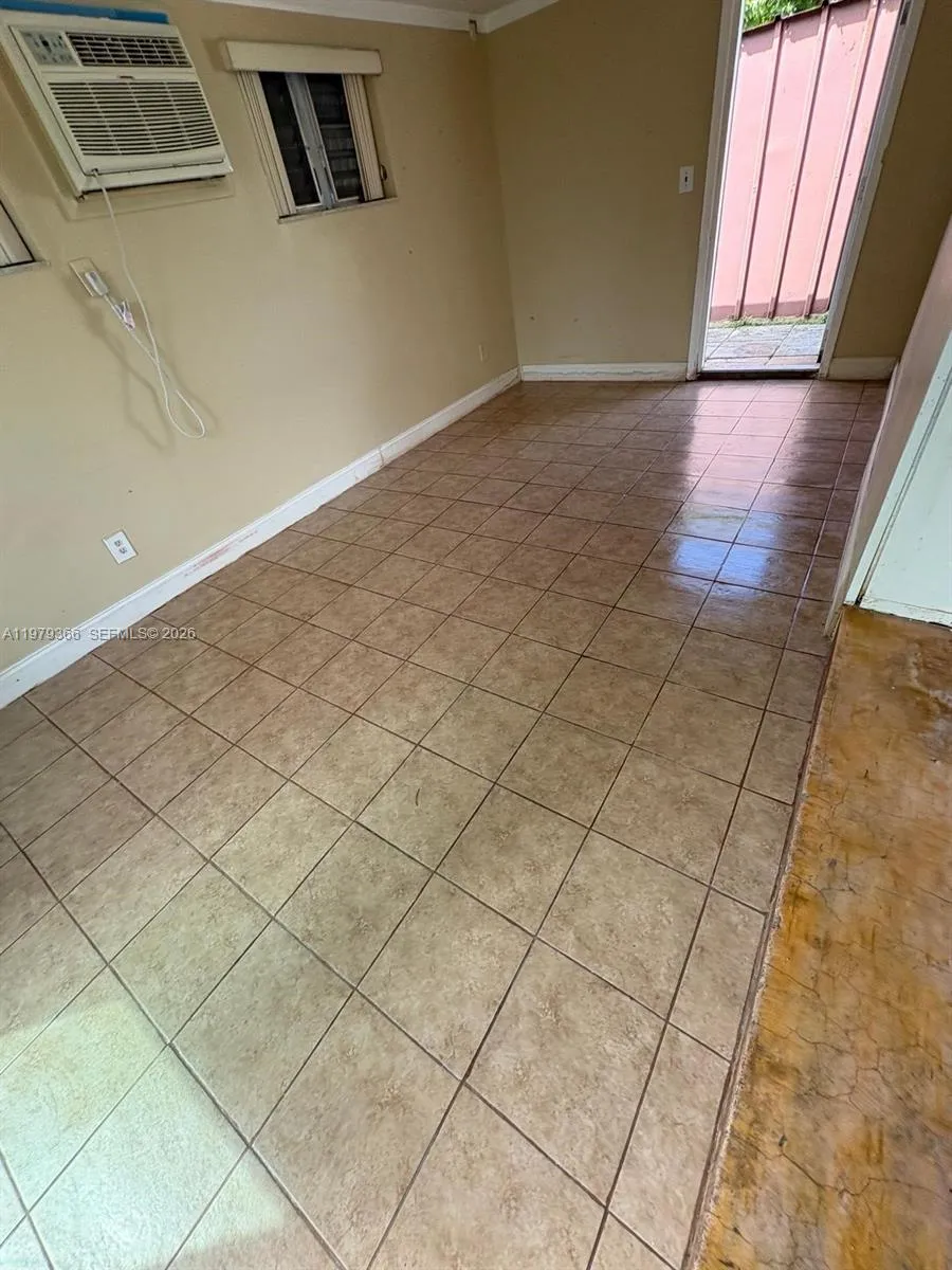 5631 Branch St, Hollywood, Florida 33021, Hollywood, Florida 33021, 2 Bedrooms Bedrooms, ,1 BathroomBathrooms,Residential,For Sale,5631 Branch St, Hollywood, Florida 33021,A11979366