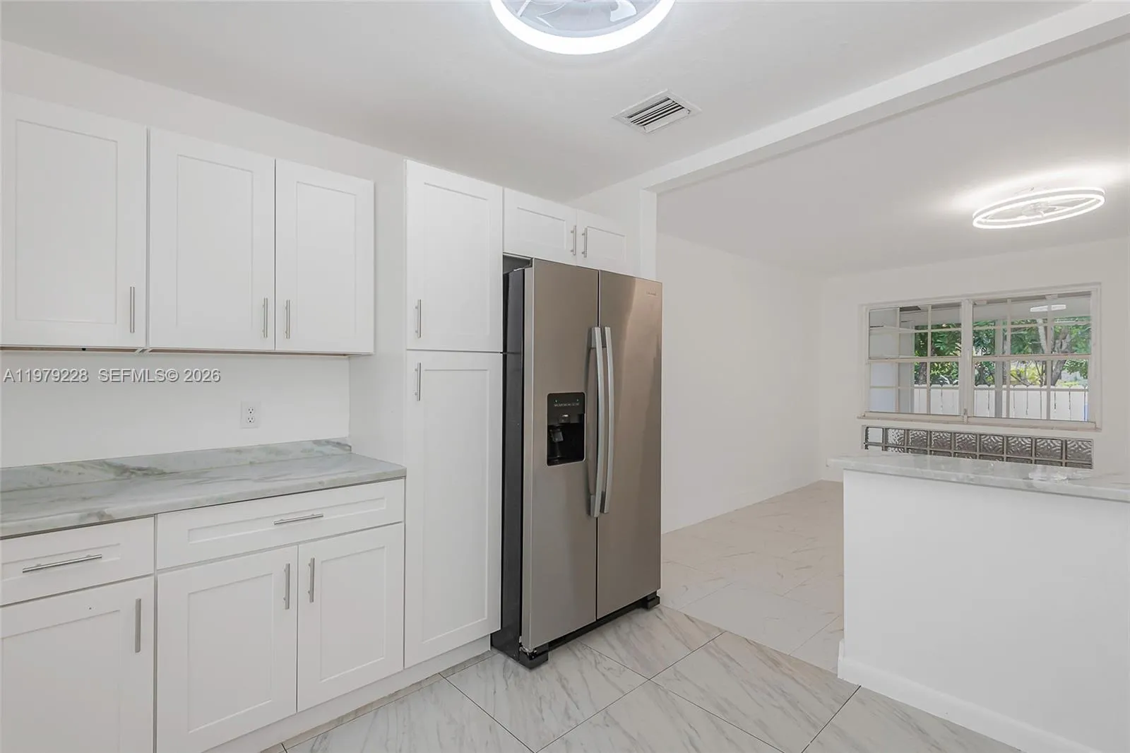 1914 Dewey St B, Hollywood, Florida 33020, Hollywood, Florida 33020, 2 Bedrooms Bedrooms, ,1 BathroomBathrooms,Residential Lease,For Rent,1914 Dewey St B, Hollywood, Florida 33020,A11979228