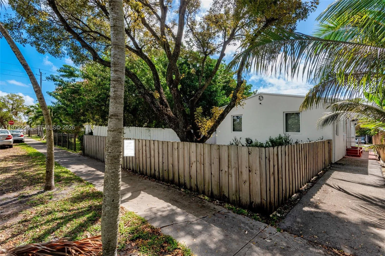 1914 Dewey St B, Hollywood, Florida 33020, Hollywood, Florida 33020, 2 Bedrooms Bedrooms, ,1 BathroomBathrooms,Residential Lease,For Rent,1914 Dewey St B, Hollywood, Florida 33020,A11979228