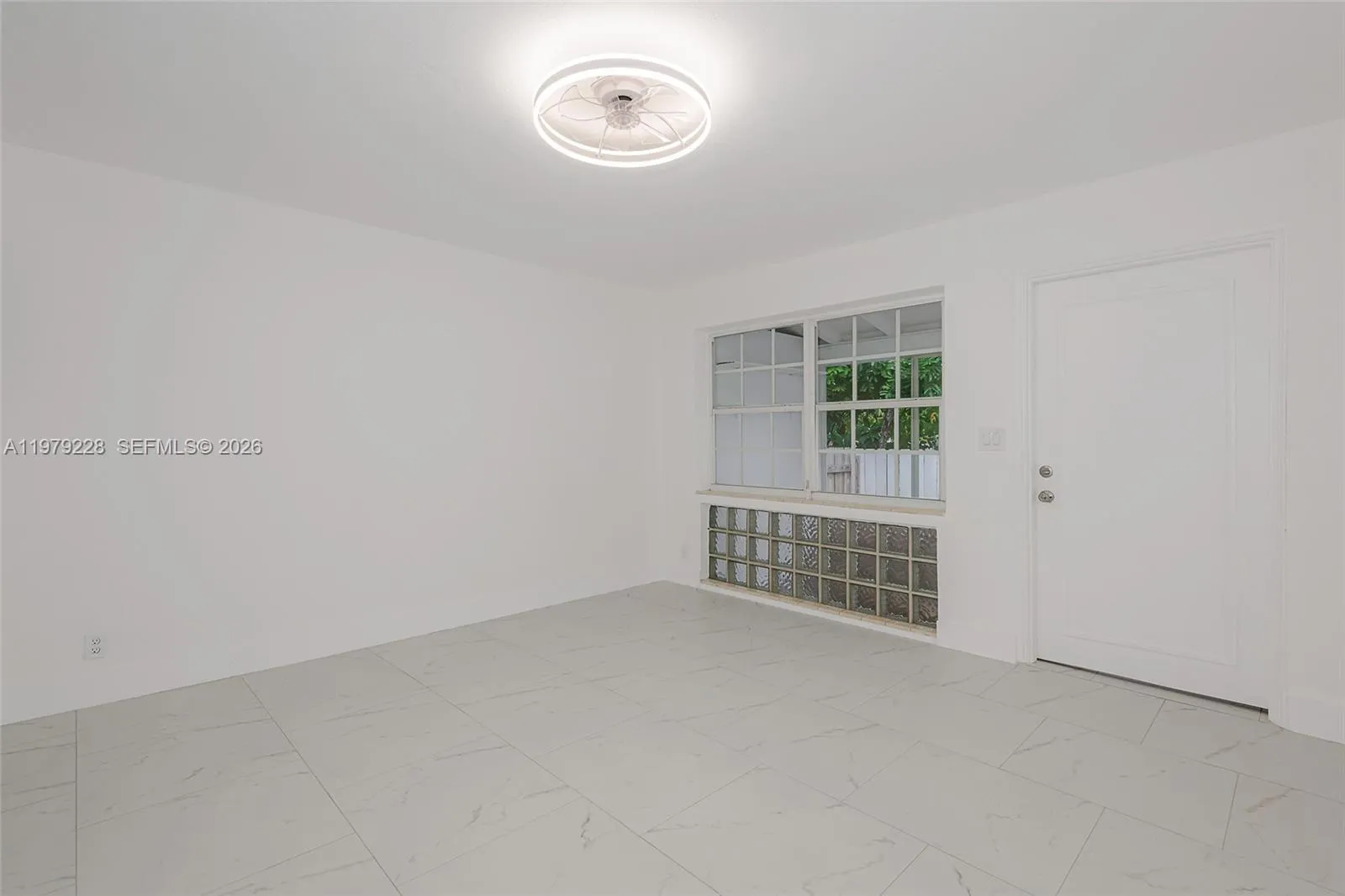 1914 Dewey St B, Hollywood, Florida 33020, Hollywood, Florida 33020, 2 Bedrooms Bedrooms, ,1 BathroomBathrooms,Residential Lease,For Rent,1914 Dewey St B, Hollywood, Florida 33020,A11979228