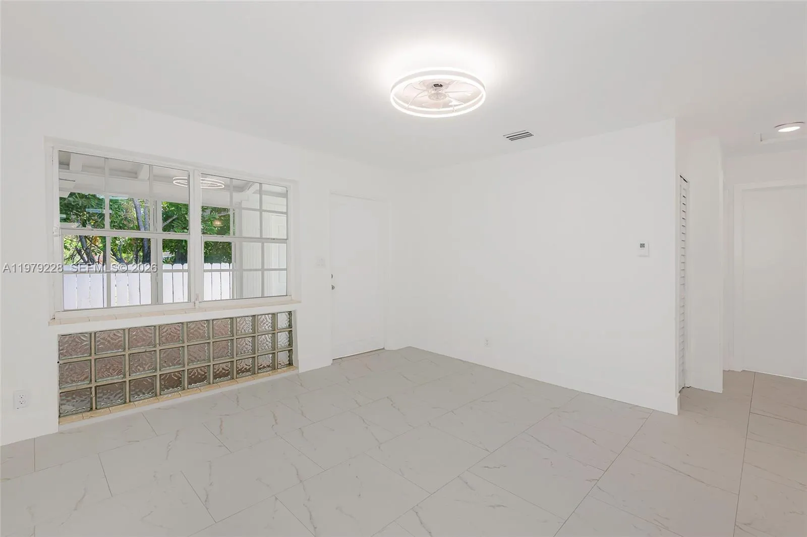 1914 Dewey St B, Hollywood, Florida 33020, Hollywood, Florida 33020, 2 Bedrooms Bedrooms, ,1 BathroomBathrooms,Residential Lease,For Rent,1914 Dewey St B, Hollywood, Florida 33020,A11979228