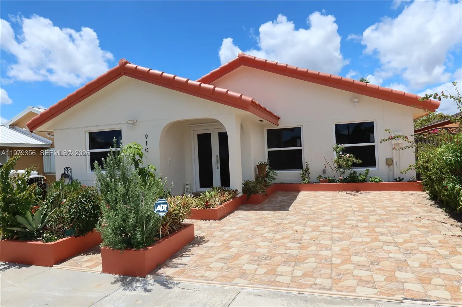 910 Sw 140th Ave, Miami, Florida 33184, Miami, Florida 33184, 4 Bedrooms Bedrooms, ,2 BathroomsBathrooms,Residential,For Sale,910 Sw 140th Ave, Miami, Florida 33184,A11979356