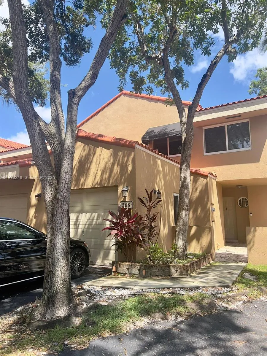 568 N University Dr 568, Plantation, Florida 33324, Plantation, Florida 33324, 3 Bedrooms Bedrooms, ,2 BathroomsBathrooms,Residential Lease,For Rent,568 N University Dr 568, Plantation, Florida 33324,A11979248