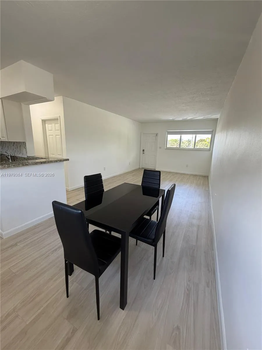 12101 Griffing Blvd 6, North Miami, Florida 33161, North Miami, Florida 33161, 1 Bedroom Bedrooms, ,1 BathroomBathrooms,Residential Lease,For Rent,12101 Griffing Blvd 6, North Miami, Florida 33161,A11979384
