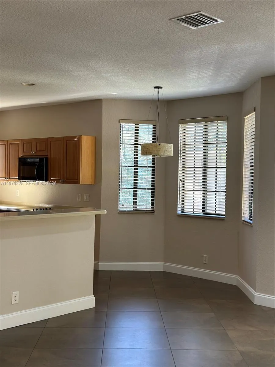 2810 Center Court Dr 3-29, Weston, Florida 33332, Weston, Florida 33332, 3 Bedrooms Bedrooms, ,2 BathroomsBathrooms,Residential Lease,For Rent,2810 Center Court Dr 3-29, Weston, Florida 33332,A11979328