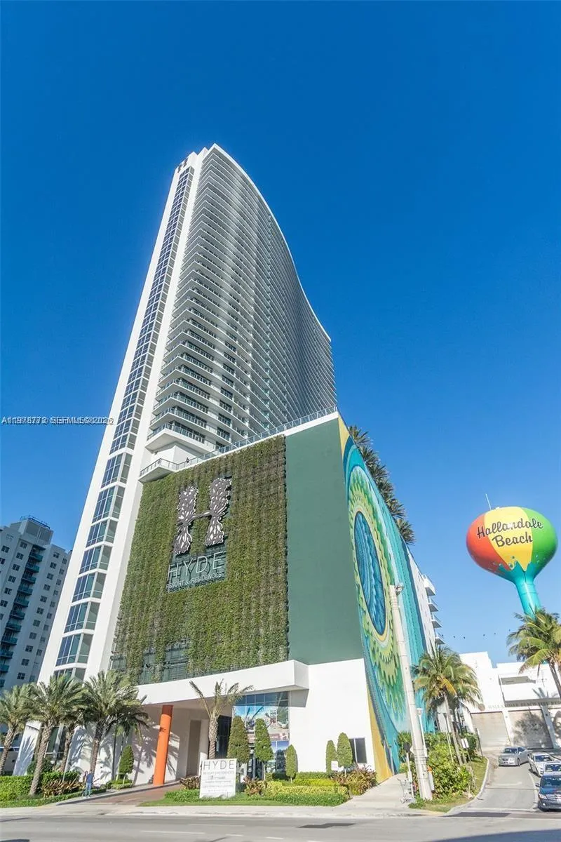 4111 S Ocean Dr 302, Hollywood, Florida 33019, Hollywood, Florida 33019, 1 Bedroom Bedrooms, ,1 BathroomBathrooms,Residential,For Sale,4111 S Ocean Dr 302, Hollywood, Florida 33019,A11978772