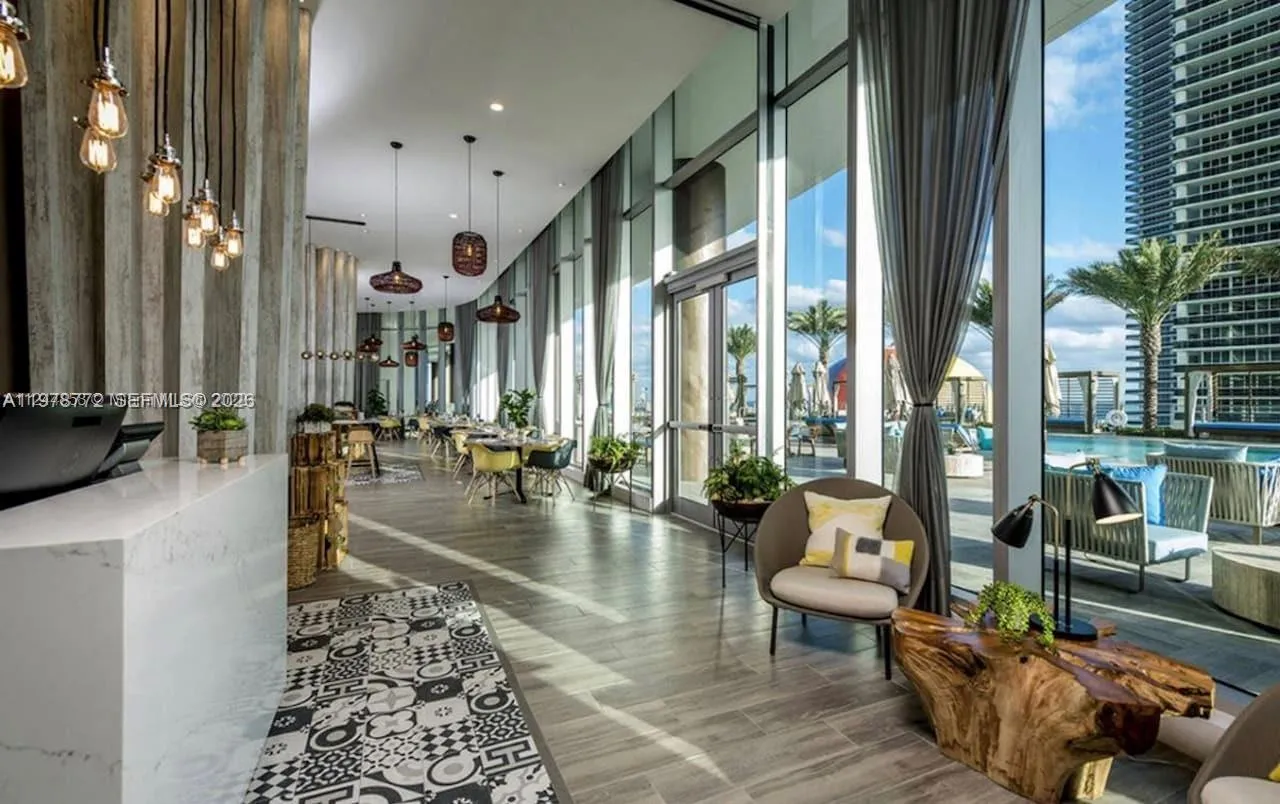 4111 S Ocean Dr 302, Hollywood, Florida 33019, Hollywood, Florida 33019, 1 Bedroom Bedrooms, ,1 BathroomBathrooms,Residential,For Sale,4111 S Ocean Dr 302, Hollywood, Florida 33019,A11978772